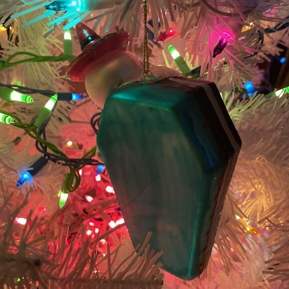 Holiday Lane Glass Sugar Skull Ornament Coffin RIP Day of the Dead Glitter - Picture 11 of 13